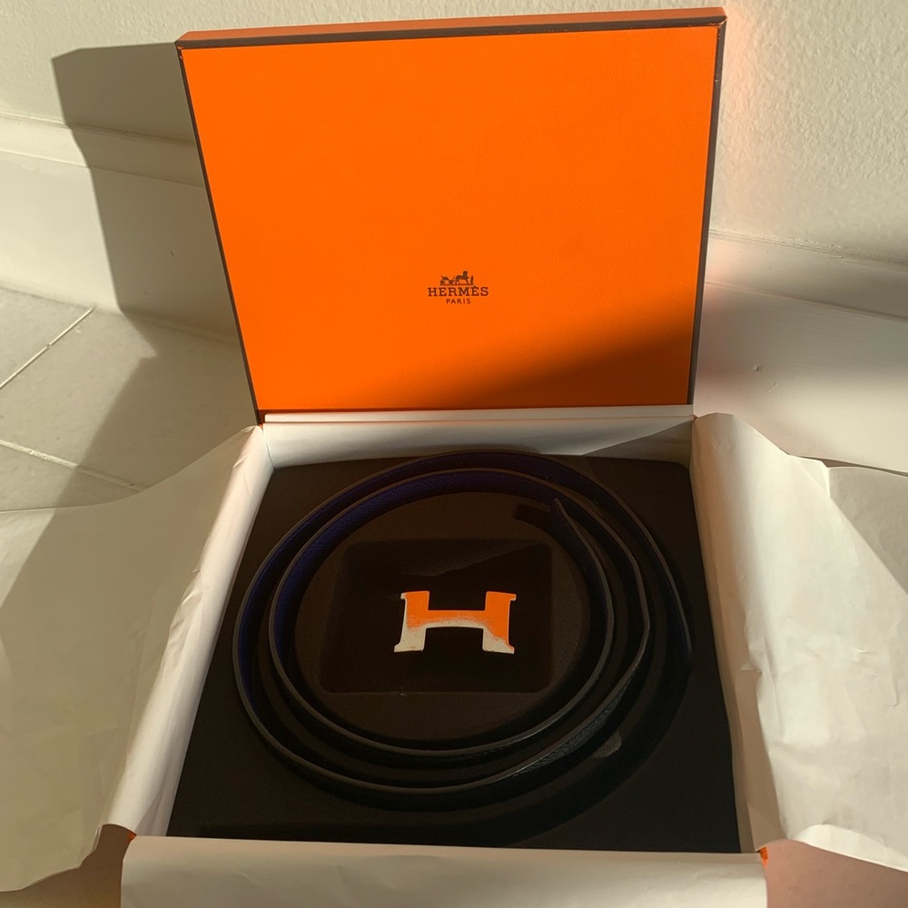 Hermès reversible Constance belt.